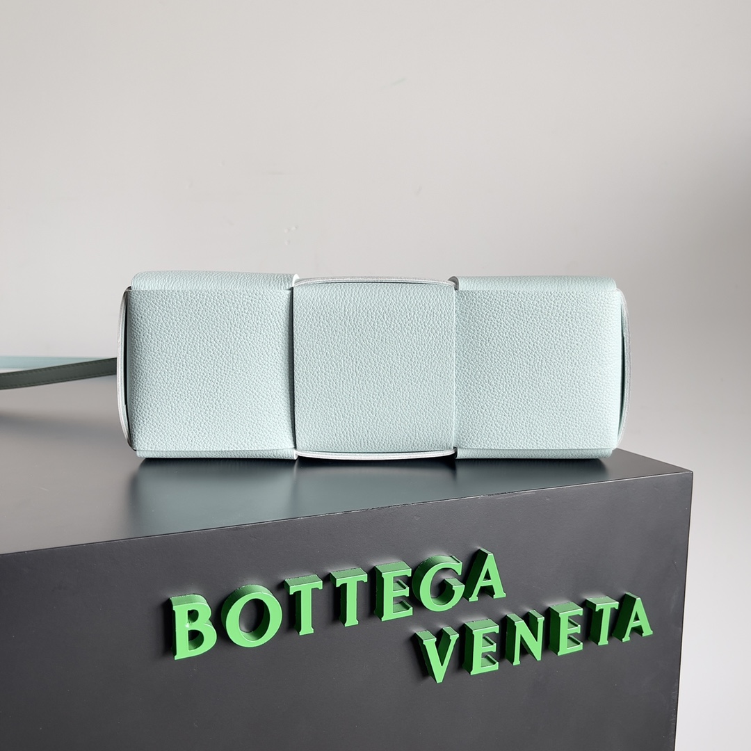 Bottega Veneta Shopping Bags